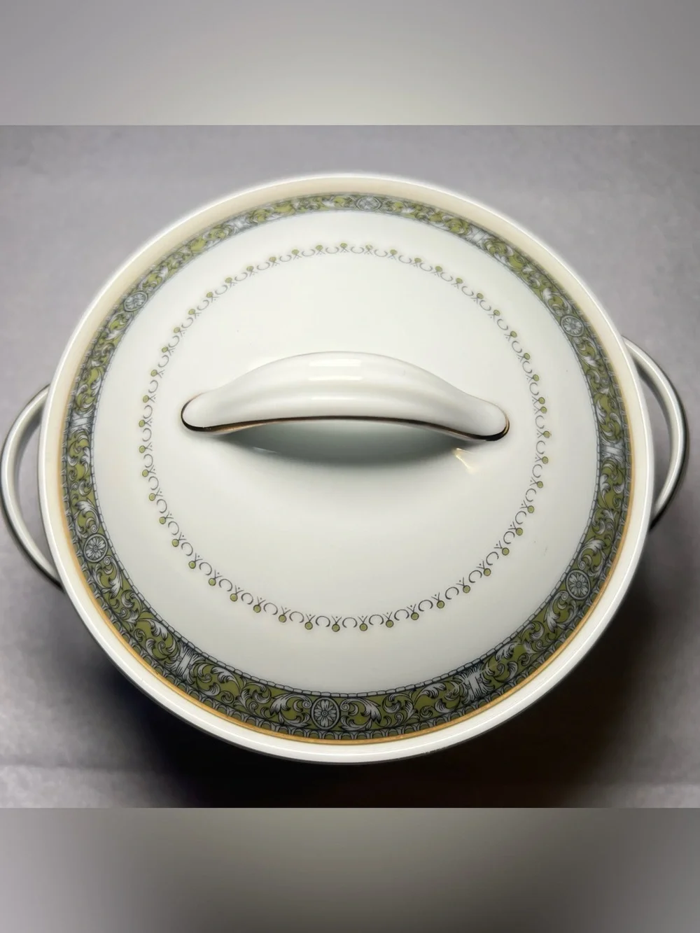 Vintage Noritake  Thurston 6871 Lidded Round Vegetable Bowl Gold Trim , Japan